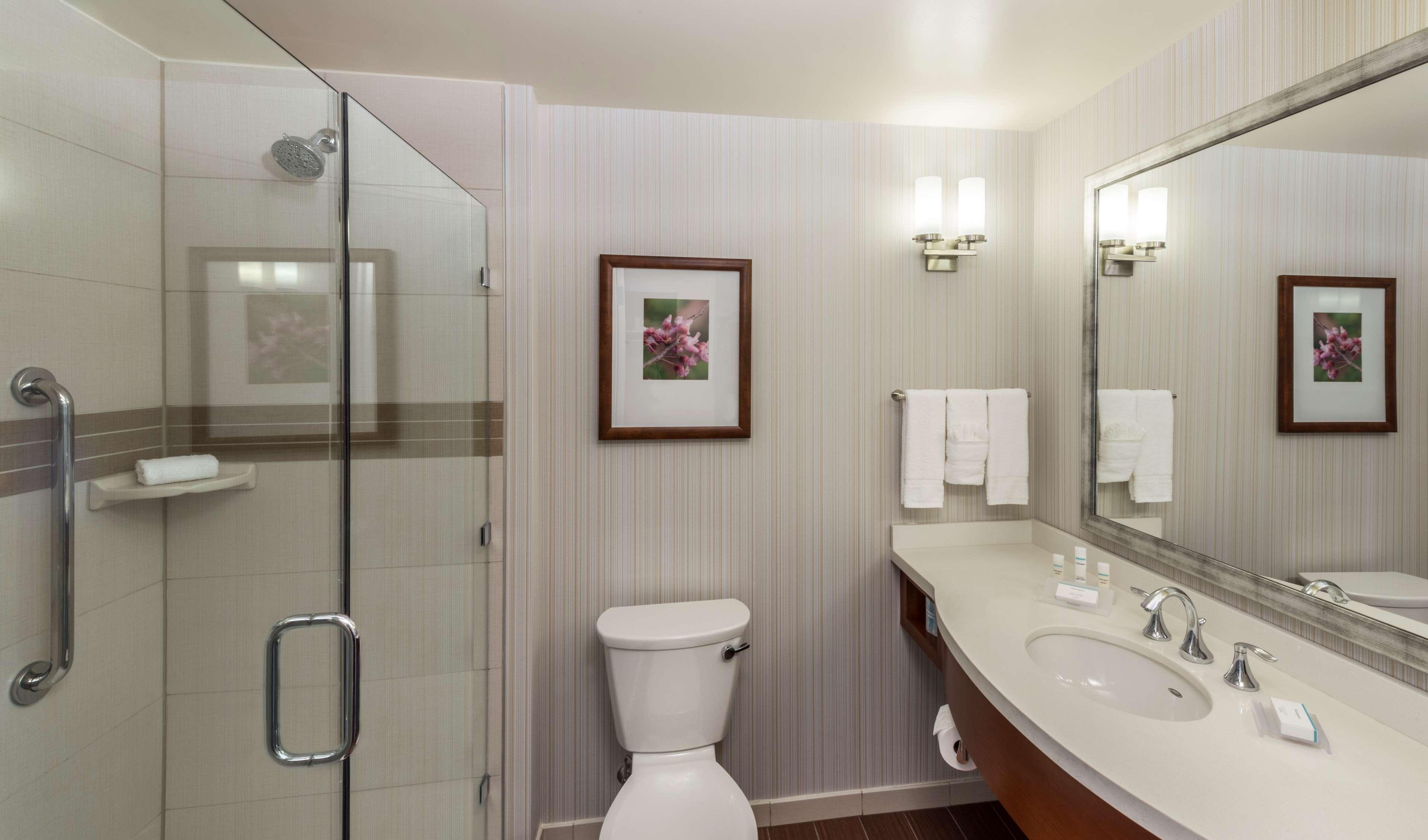 Hilton Garden Inn Alexandria Old Town National Harbor Extérieur photo