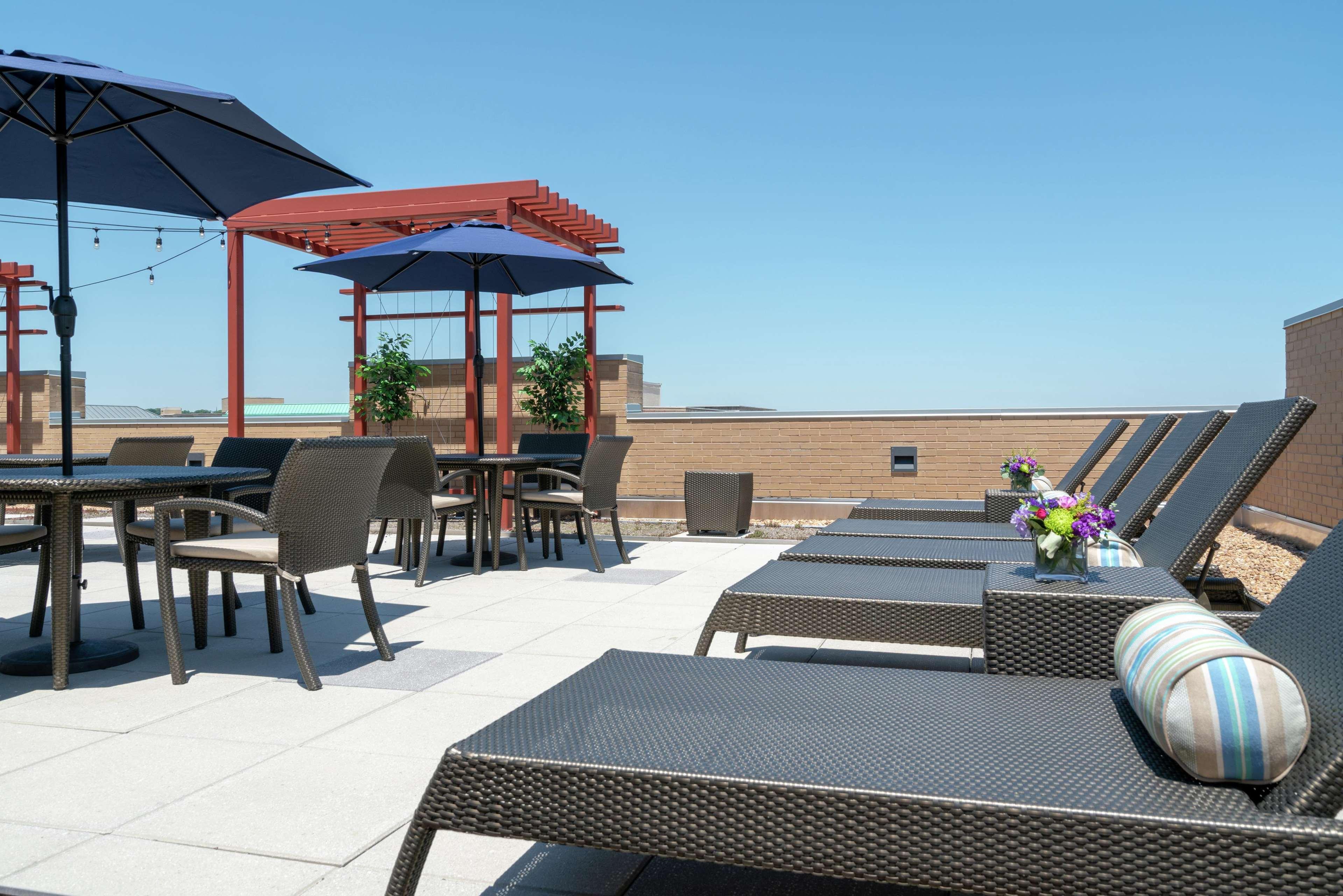 Hilton Garden Inn Alexandria Old Town National Harbor Extérieur photo