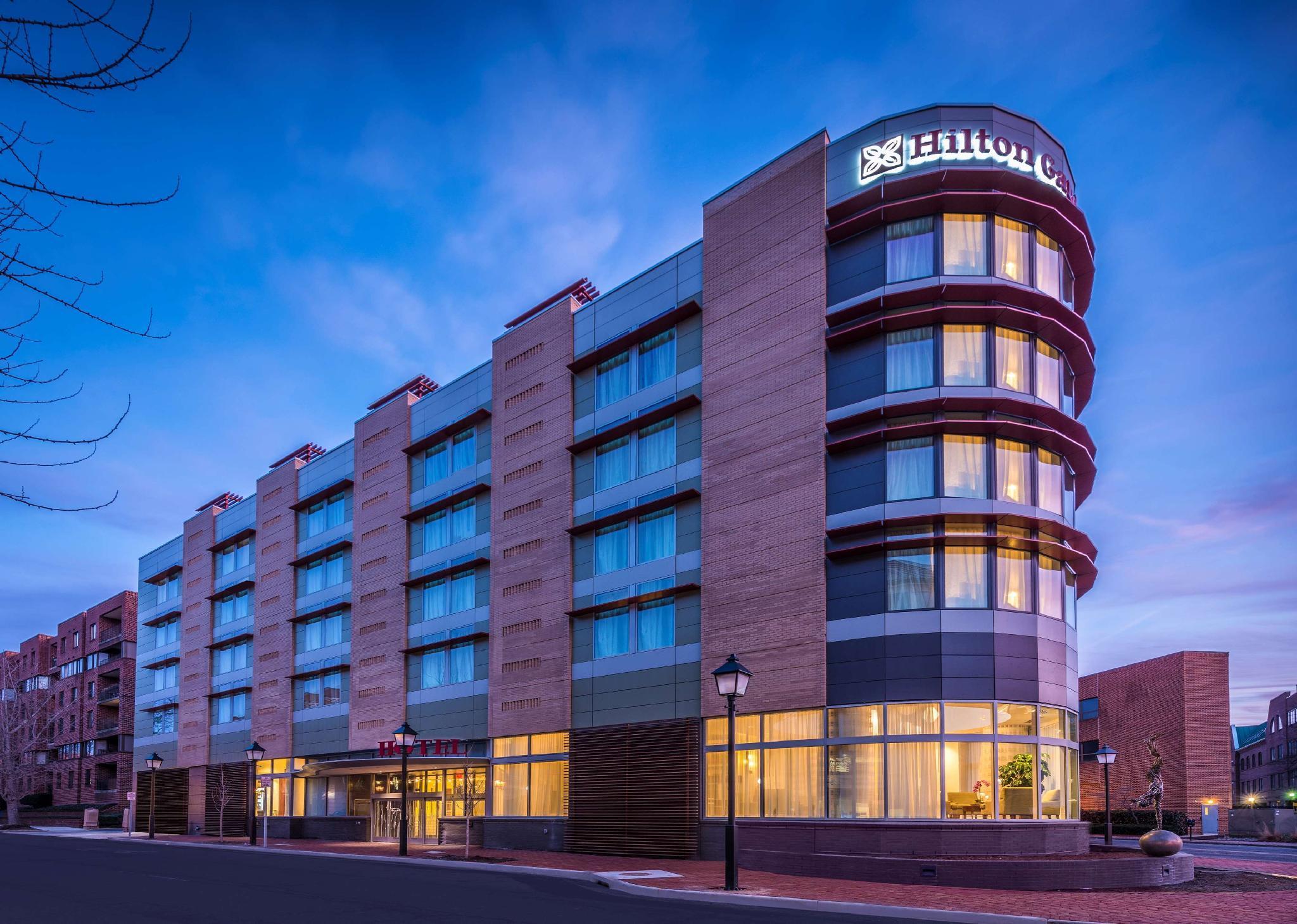 Hilton Garden Inn Alexandria Old Town National Harbor Extérieur photo
