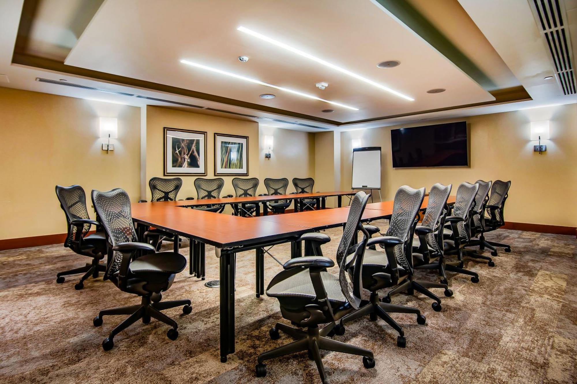 Hilton Garden Inn Alexandria Old Town National Harbor Extérieur photo