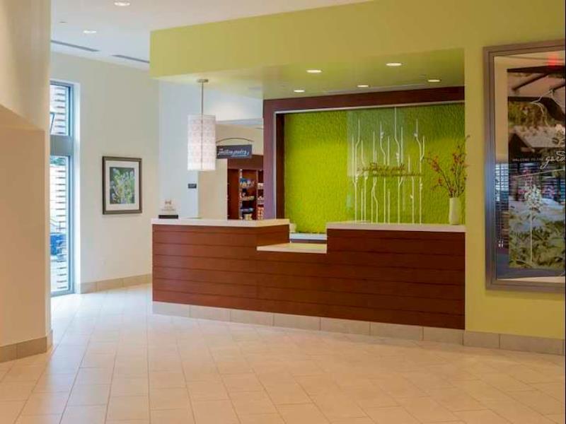 Hilton Garden Inn Alexandria Old Town National Harbor Extérieur photo